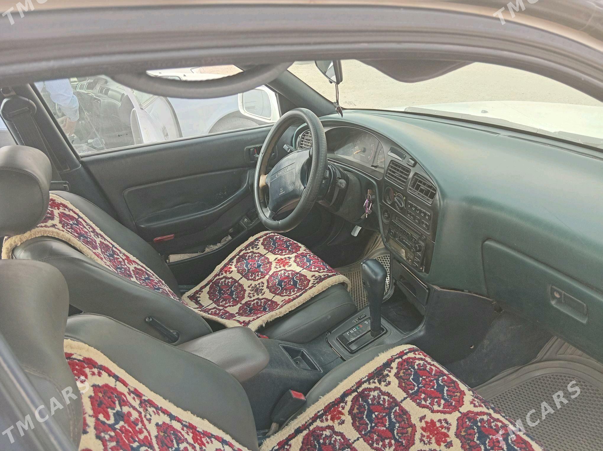 Toyota Camry 1993 - 70 000 TMT - Halaç - img 5