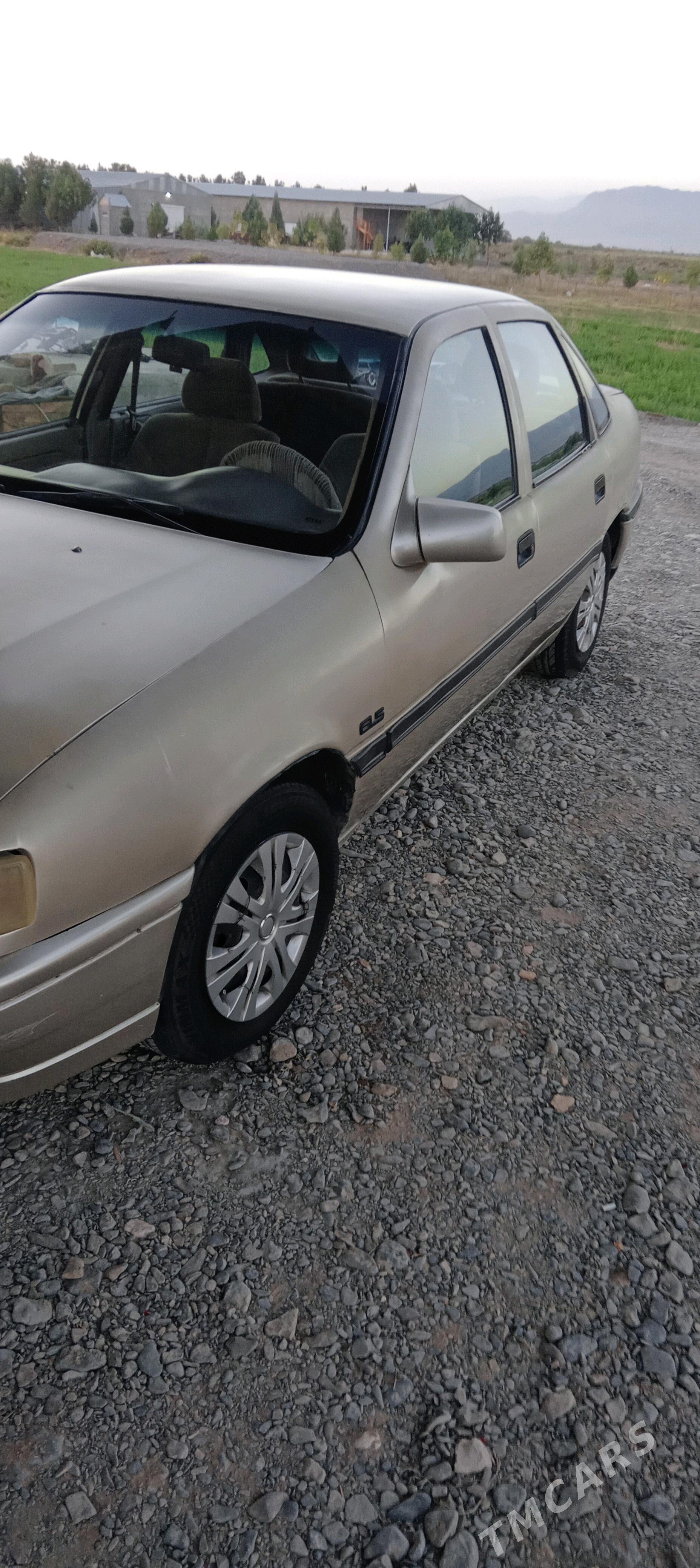 Opel Vectra 1990 - 37 500 TMT - Гёкдепе - img 2