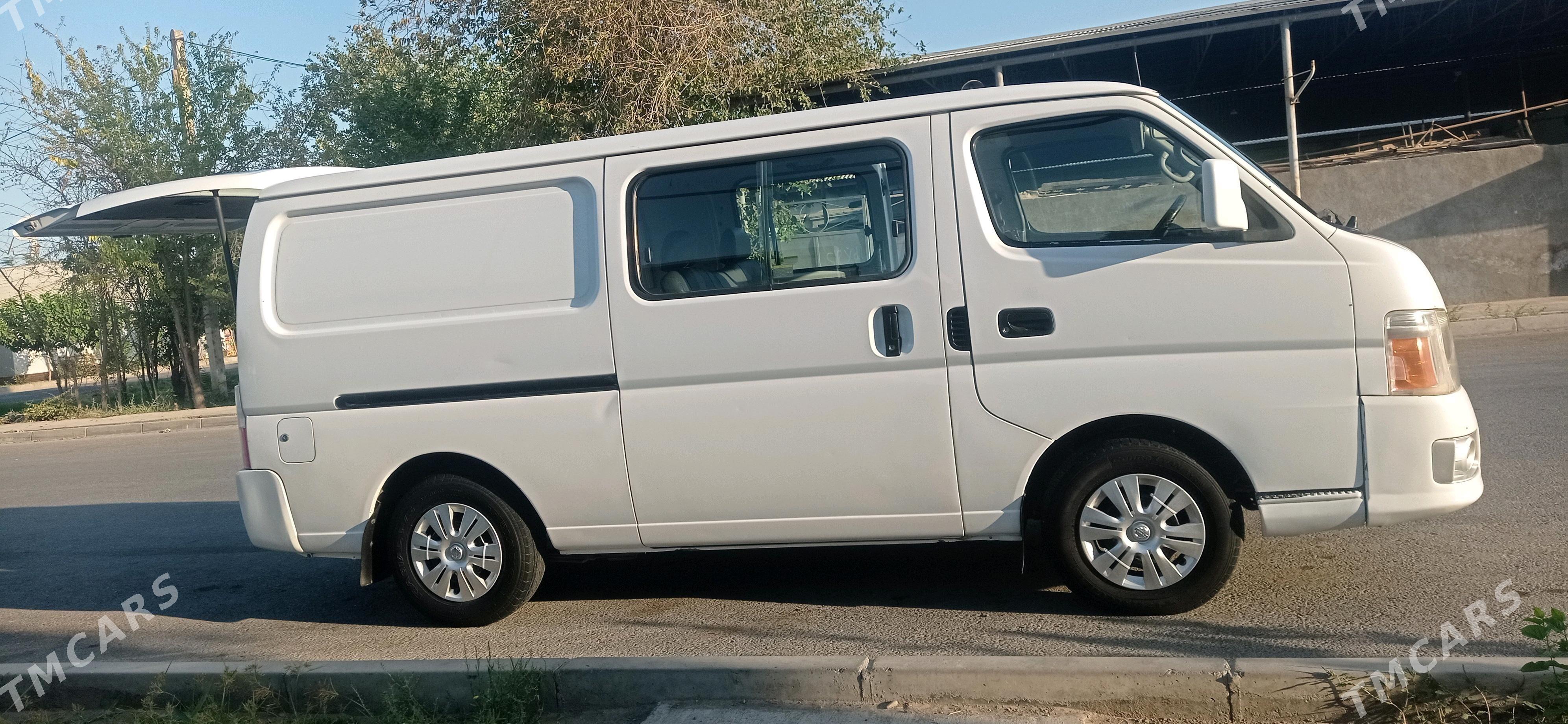 Nissan Urvan 2010 - 170 000 TMT - Мары - img 5