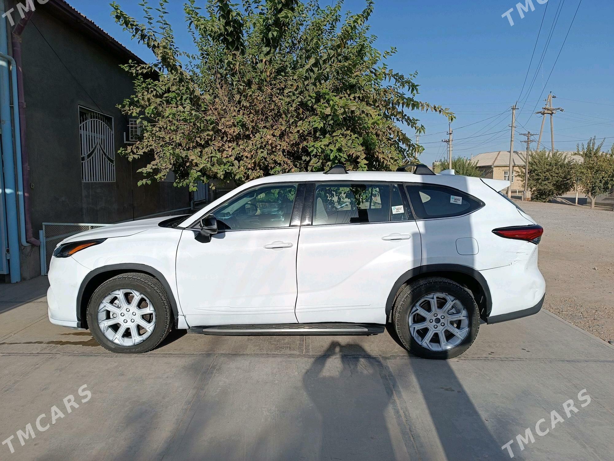 Toyota Highlander 2022 - 414 000 TMT - Tejen - img 3