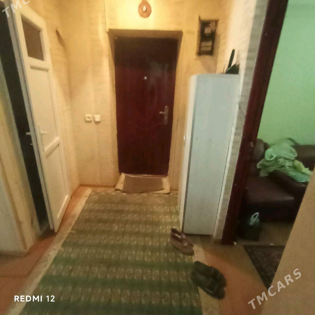 Продаю 3 мкр 1 этаж 3 комнаты - Aşgabat - img 6