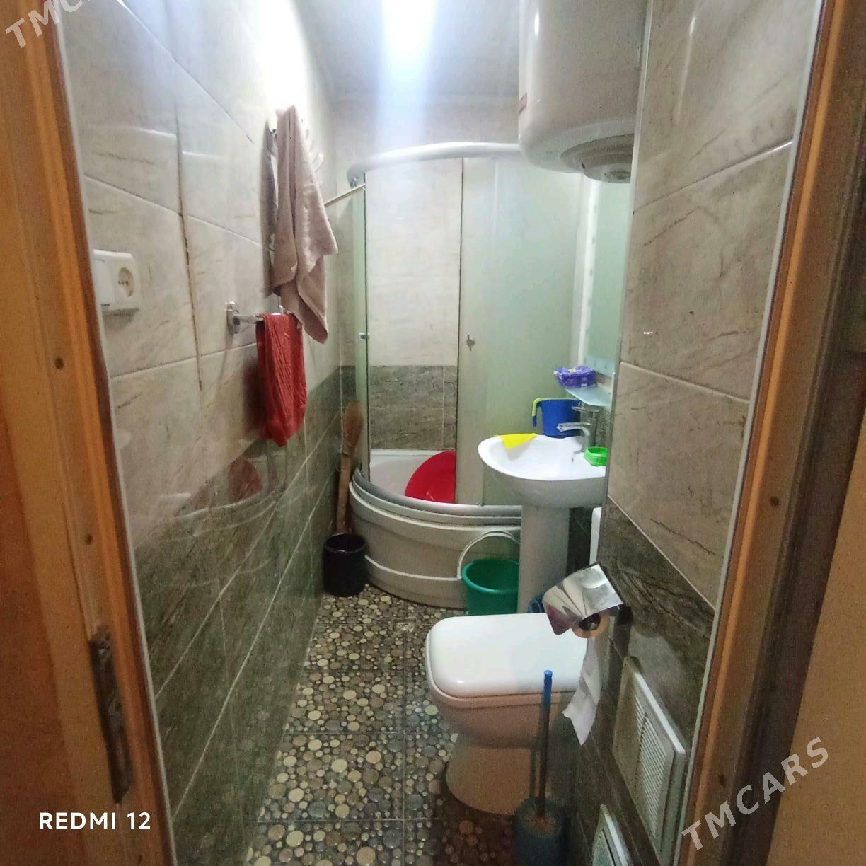 Продаю 3 мкр 1 этаж 3 комнаты - Aşgabat - img 2