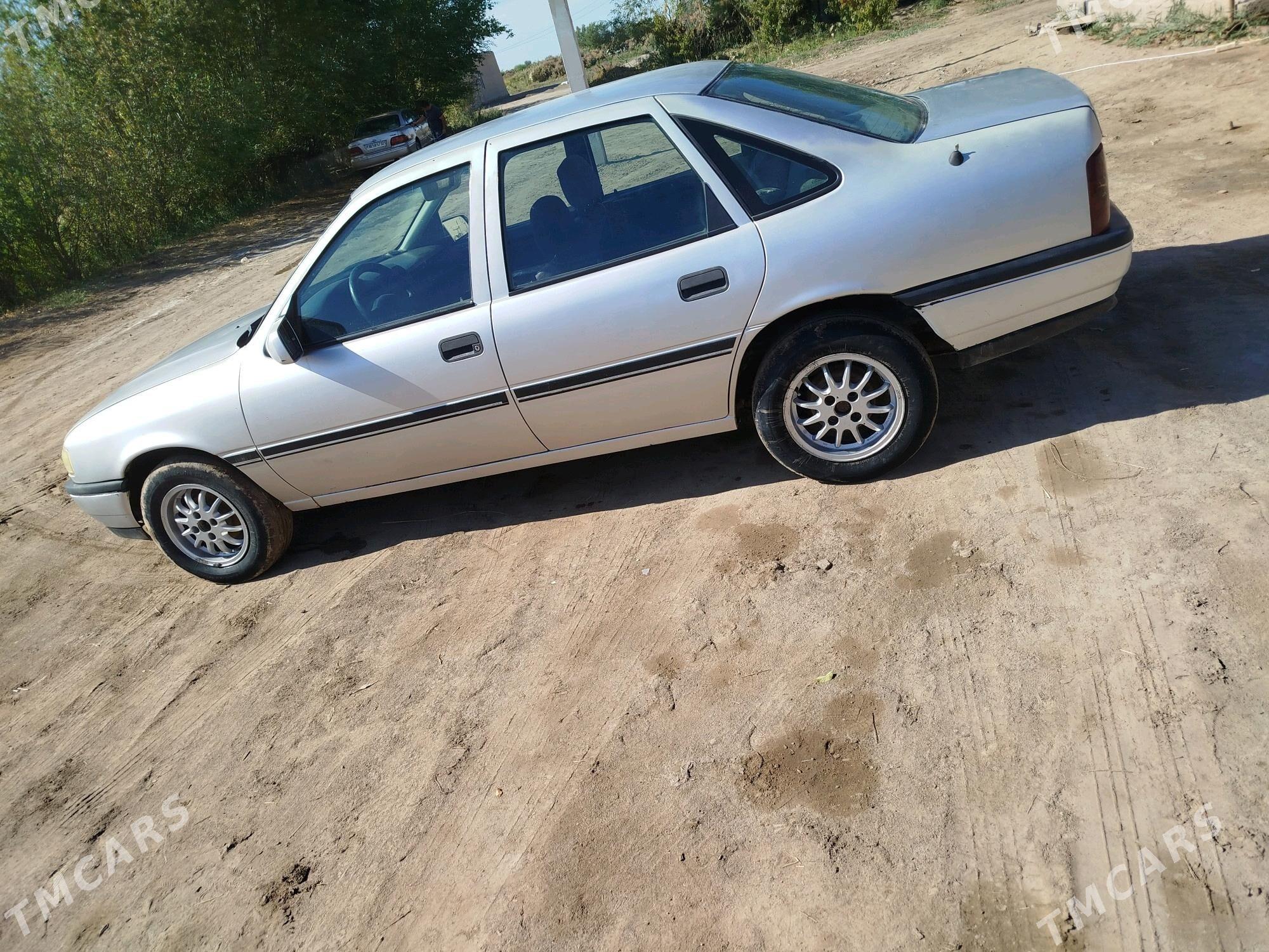 Opel Vectra 1992 - 32 000 TMT - етр. Туркменбаши - img 3