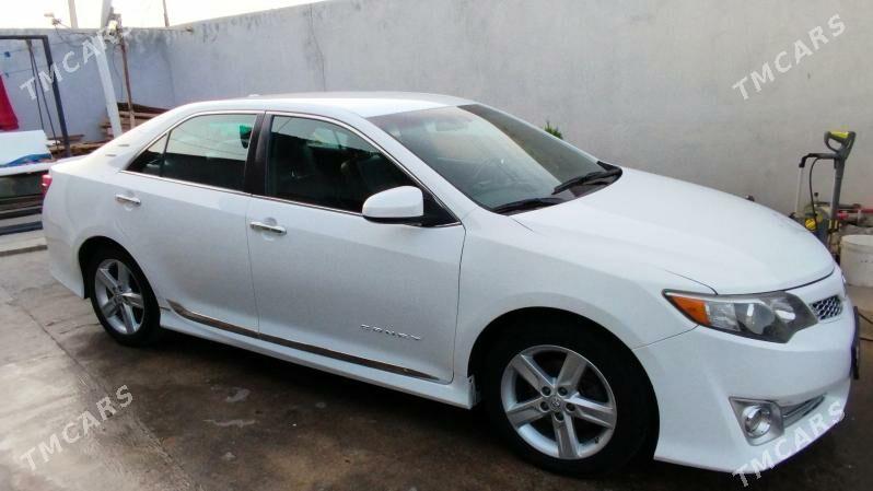 Toyota Camry 2012 - 260 000 TMT - Sarahs - img 4