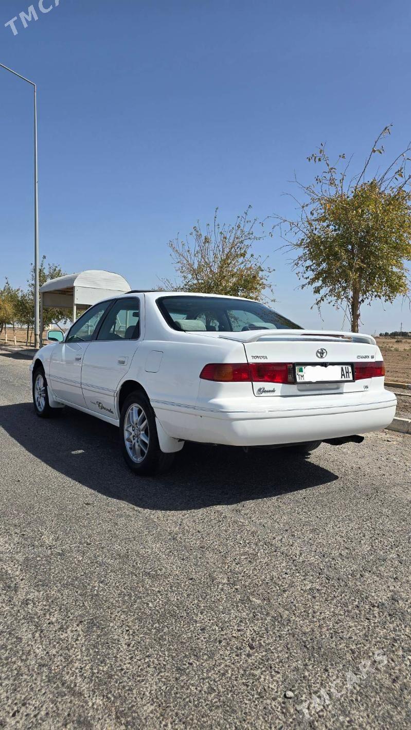 Toyota Camry 1999 - 150 000 TMT - Теджен - img 7
