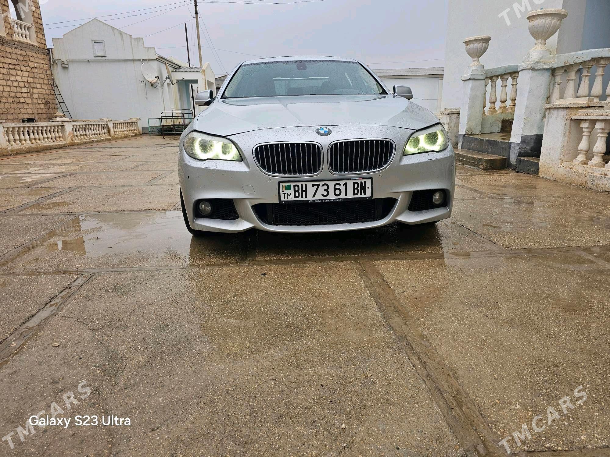 BMW F10 M5 2011 - 275 000 TMT - Гумдаг - img 2