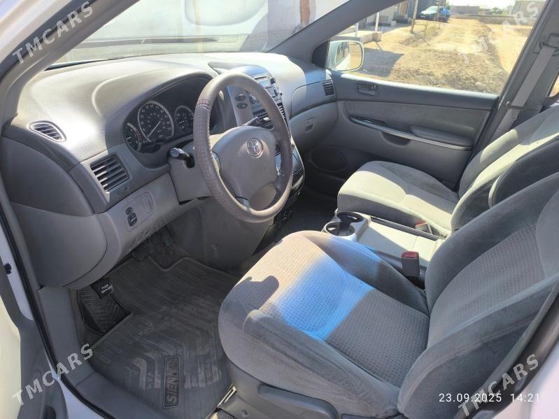 Toyota Sienna 2008 - 250 000 TMT - Gurbansoltan Eje - img 2