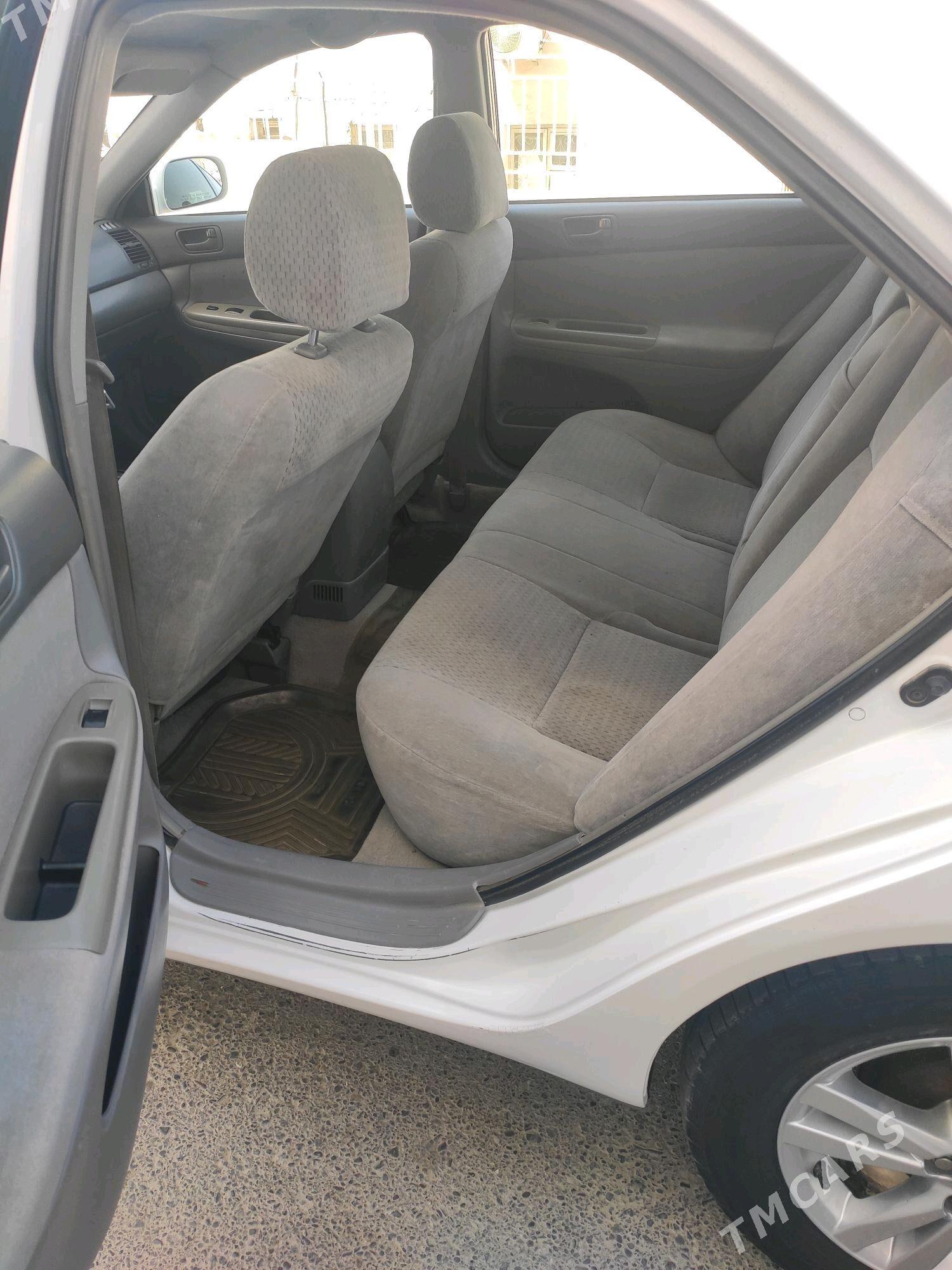 Toyota Camry 2002 - 147 000 TMT - Şatlyk - img 6
