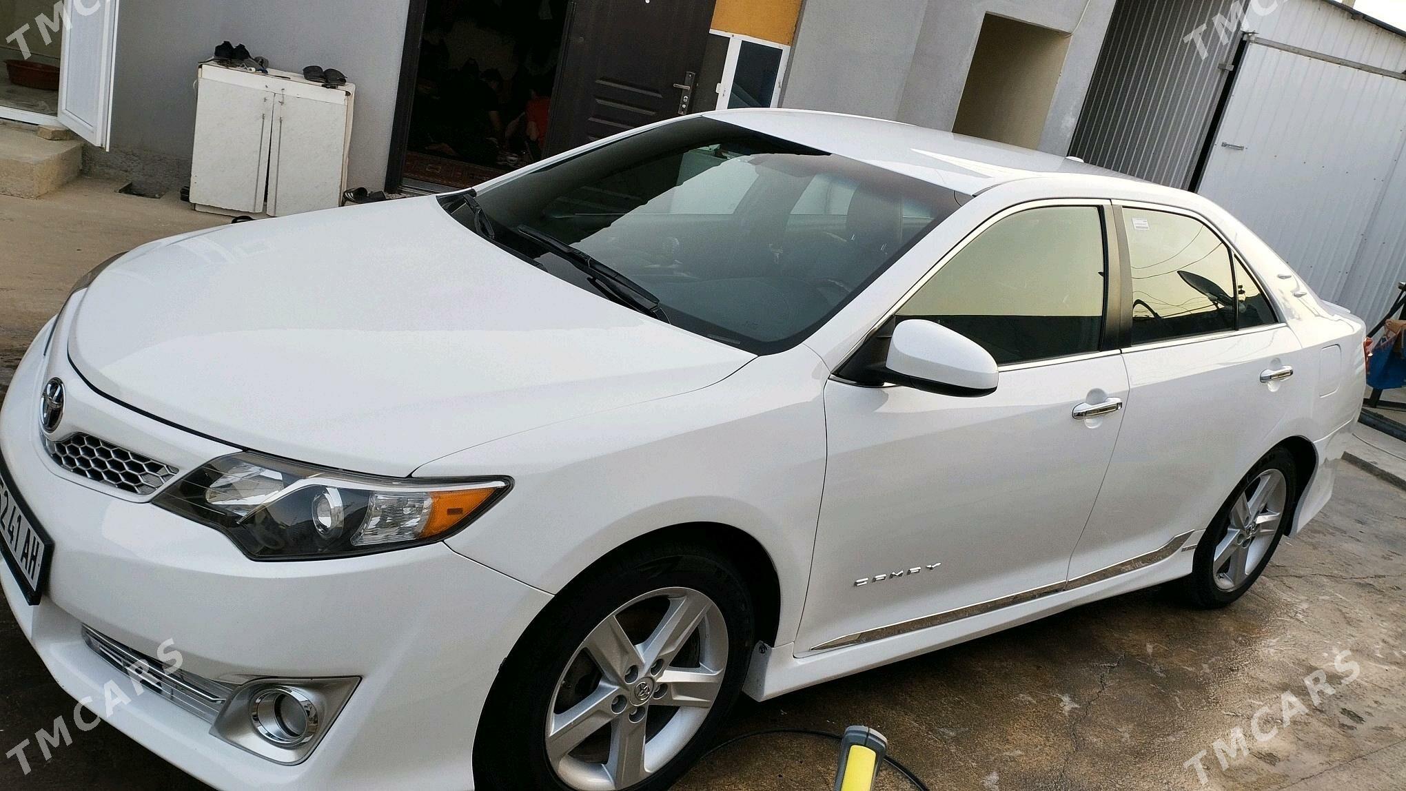 Toyota Camry 2012 - 260 000 TMT - Sarahs - img 10