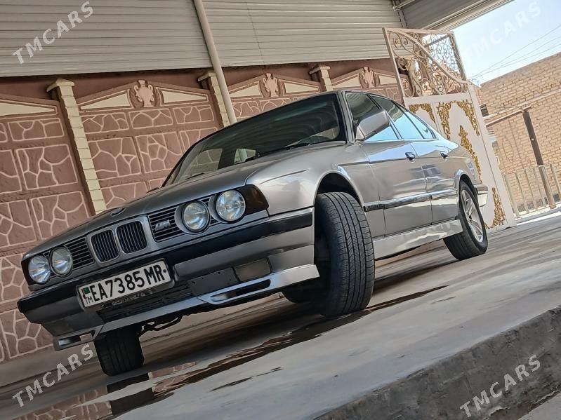BMW 525 1990 - 54 000 TMT - Байрамали - img 4