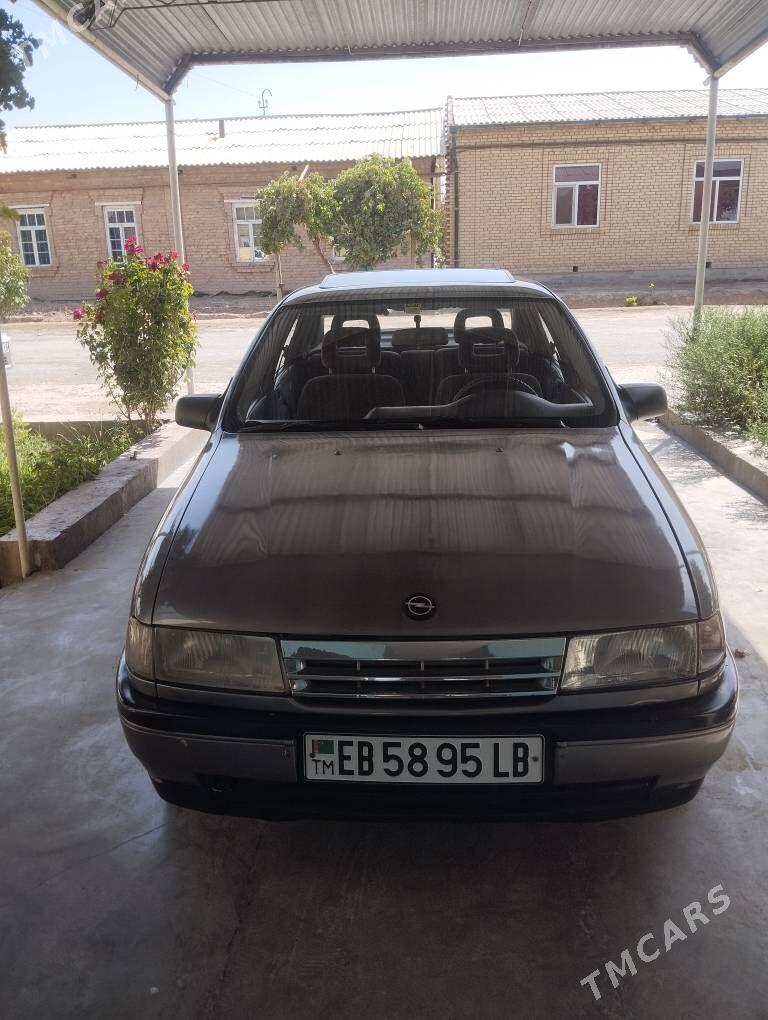 Opel Vectra 1992 - 45 000 TMT - Чарджоу - img 5