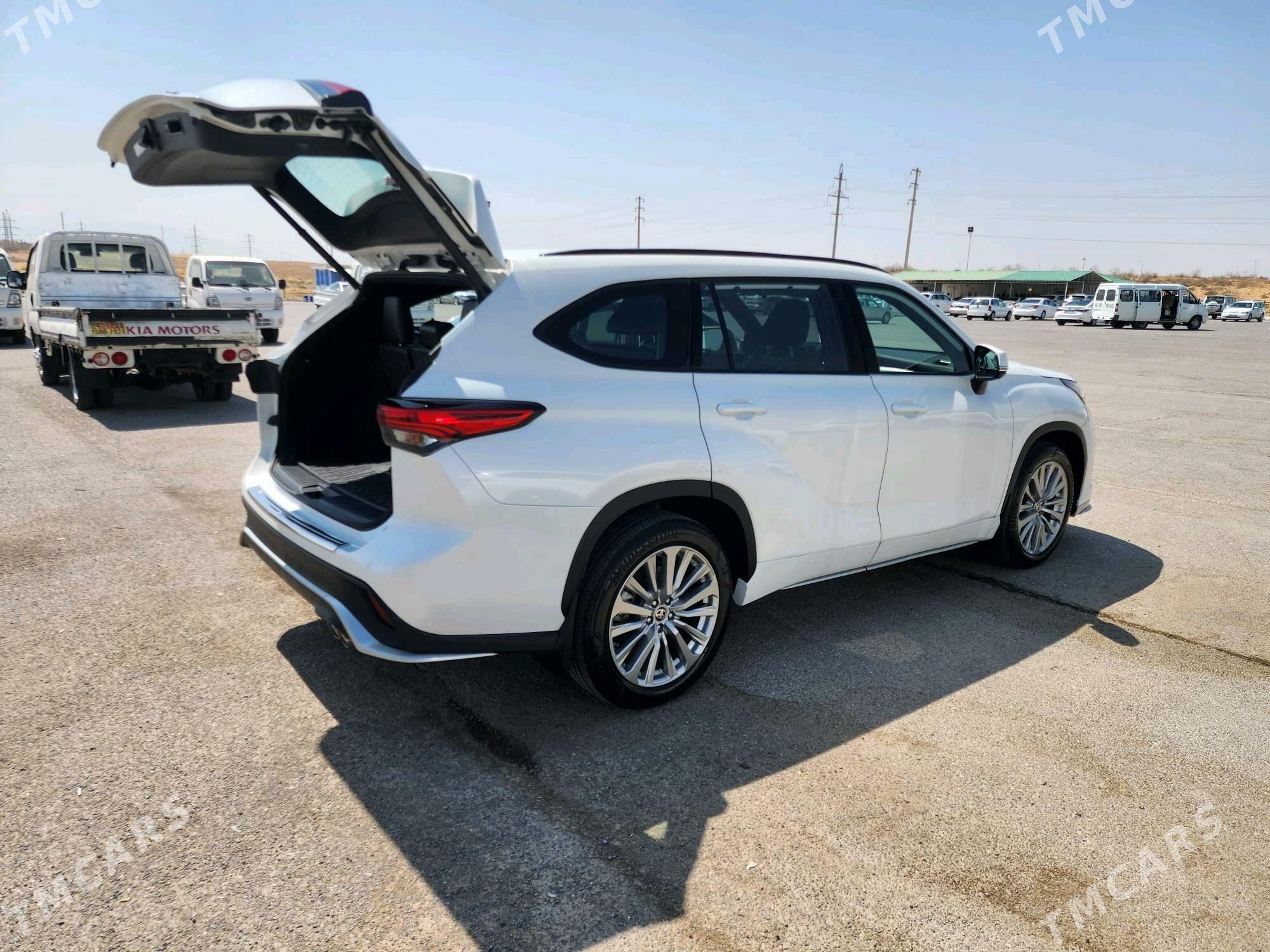 Toyota Highlander 2022 - 535 000 TMT - Tejen - img 8