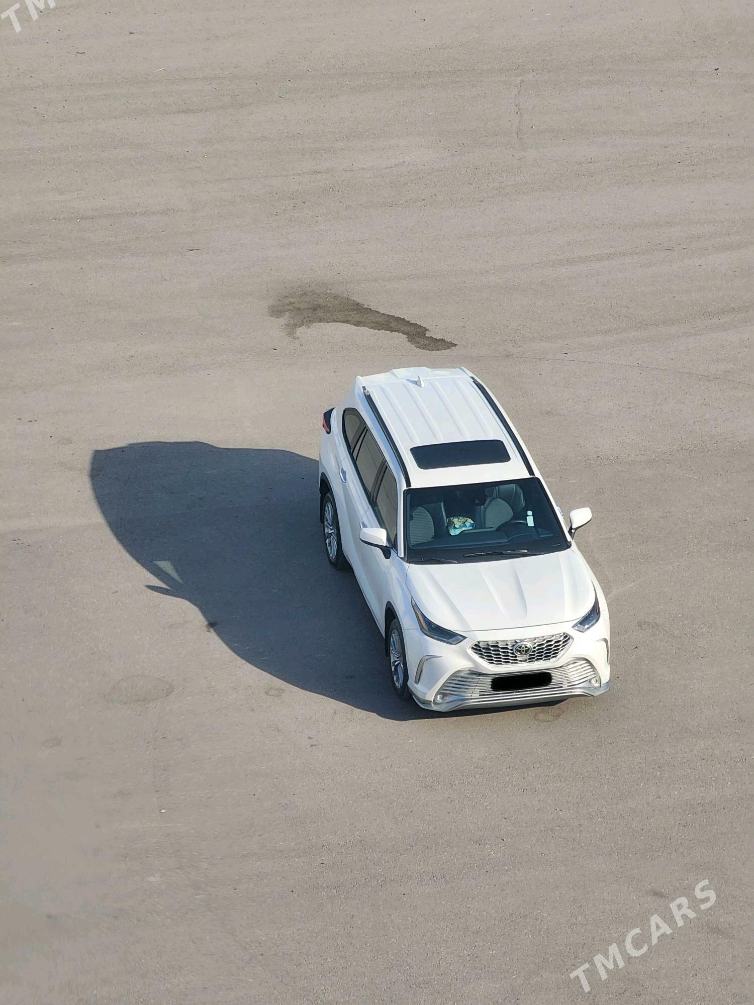 Toyota Highlander 2022 - 535 000 TMT - Tejen - img 2