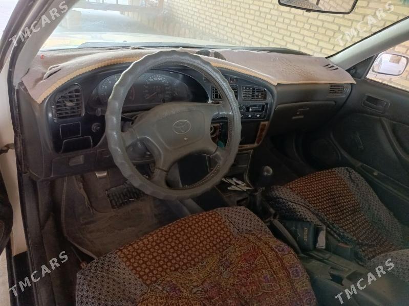 Toyota Camry 1992 - 60 000 TMT - Hojambaz - img 4