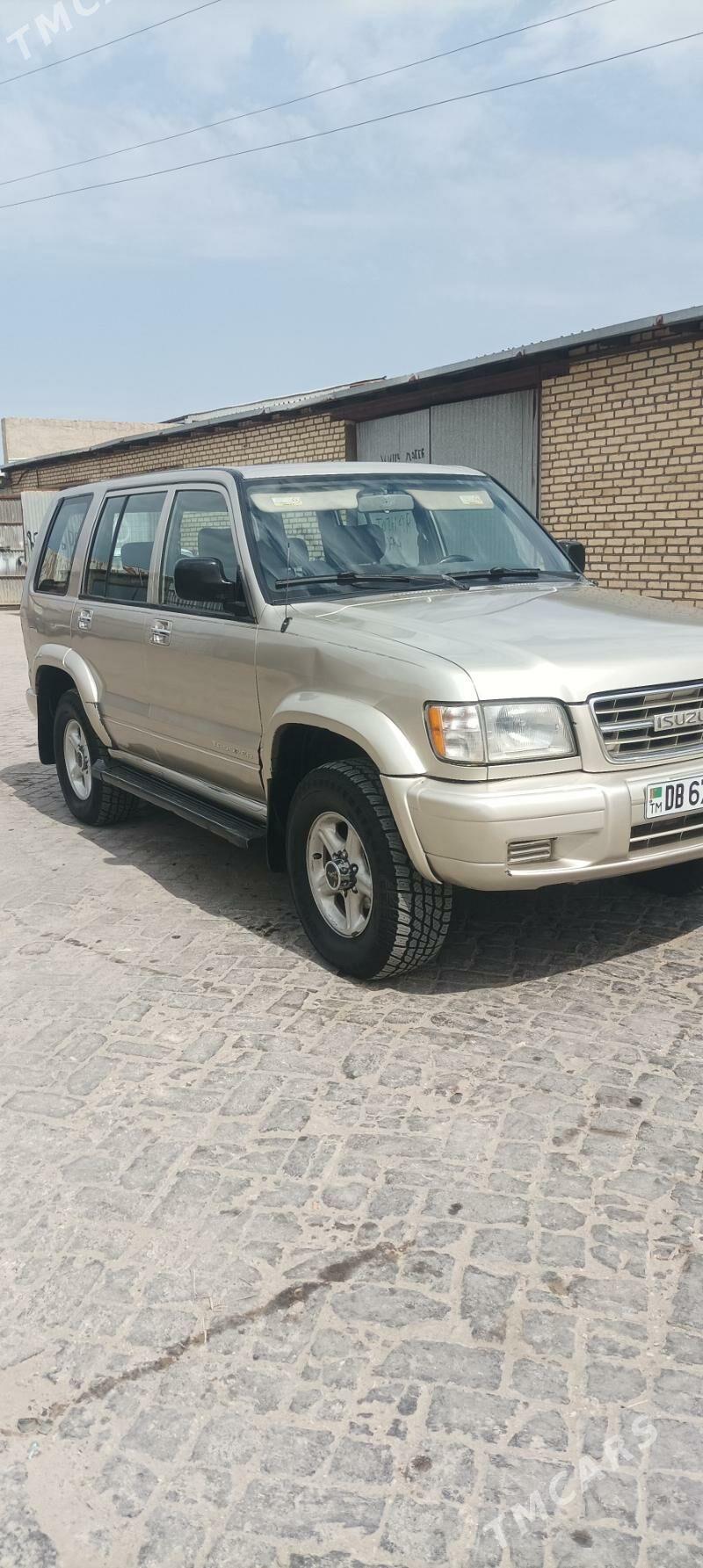 Isuzu Trooper 1999 - 100 000 TMT - Baýramaly - img 3