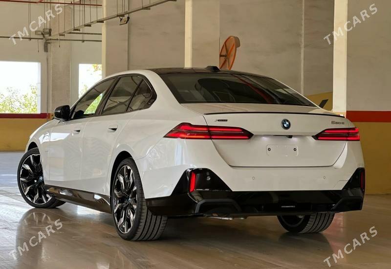 BMW 550 2025 - 2 499 000 TMT - Ашхабад - img 4