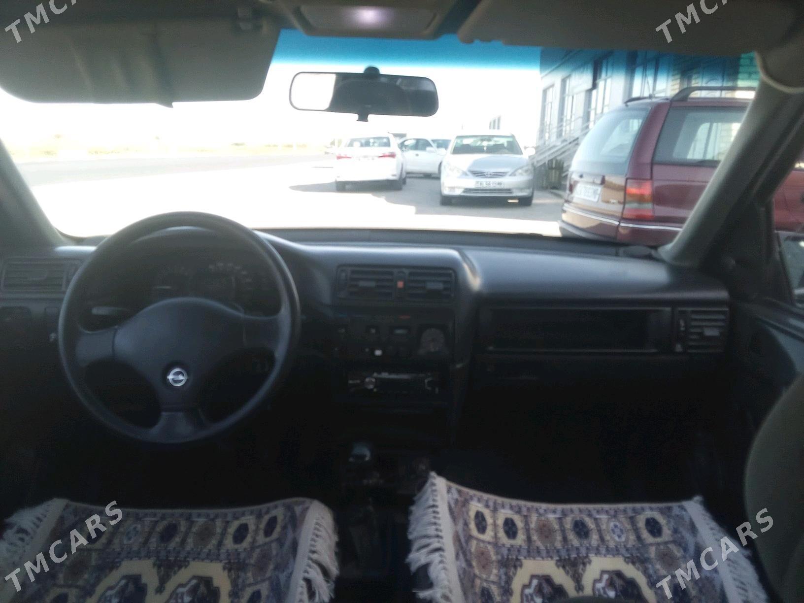 Opel Vectra 1990 - 27 000 TMT - Мары - img 3