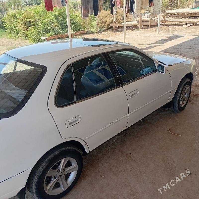 Toyota Camry 1993 - 80 000 TMT - Ýolöten - img 2