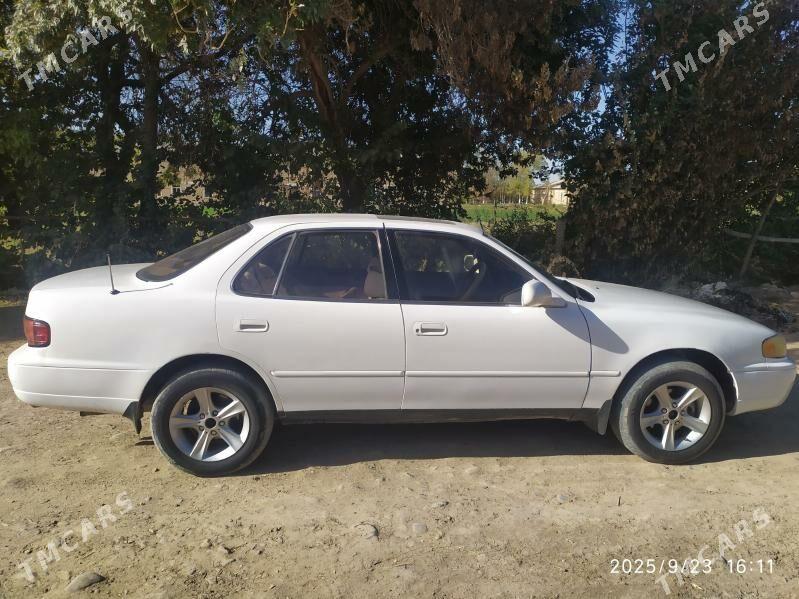 Toyota Camry 1994 - 105 000 TMT - Türkmengala - img 6