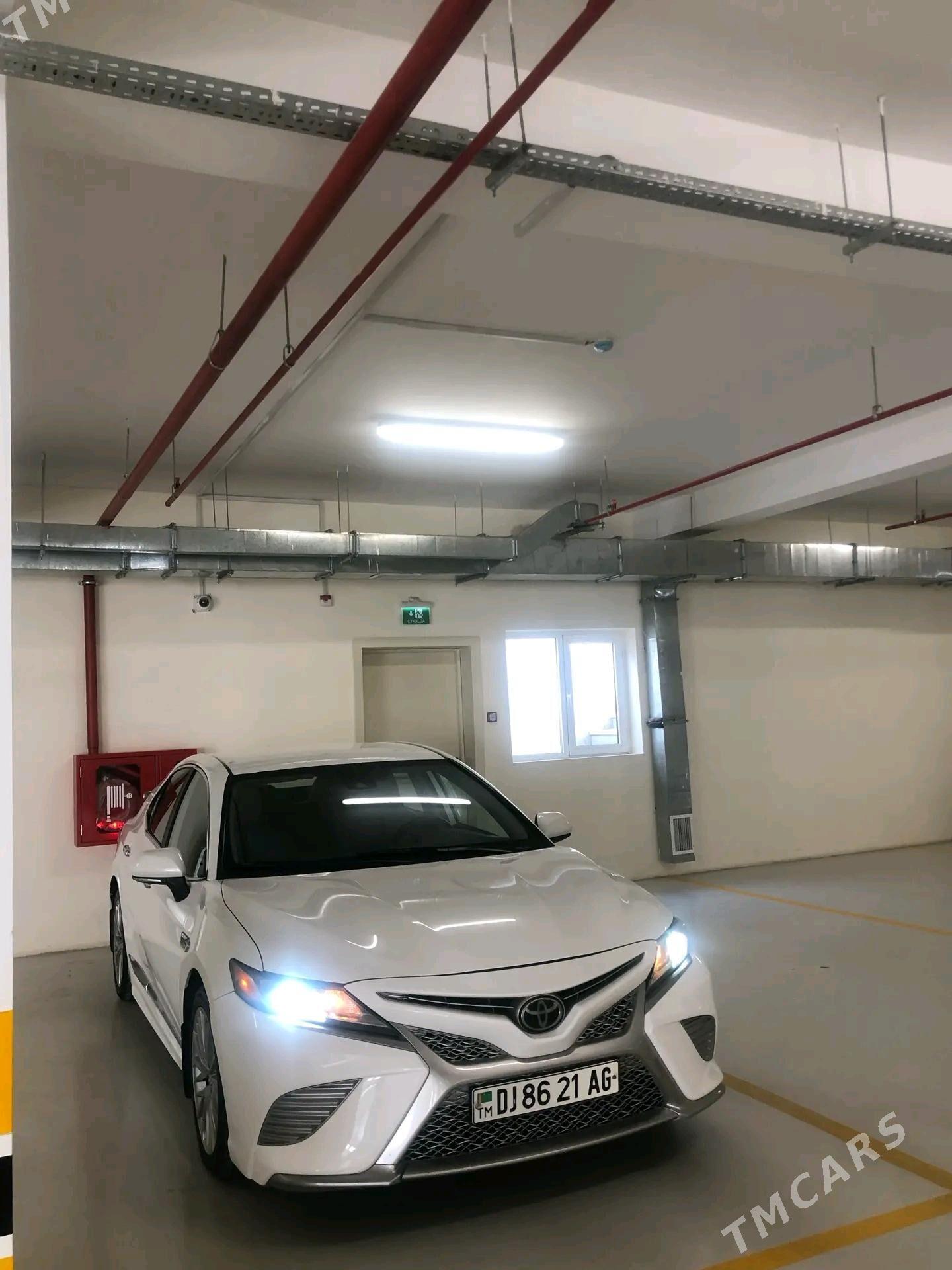 Toyota Camry 2020 - 330 000 TMT - Aşgabat - img 4