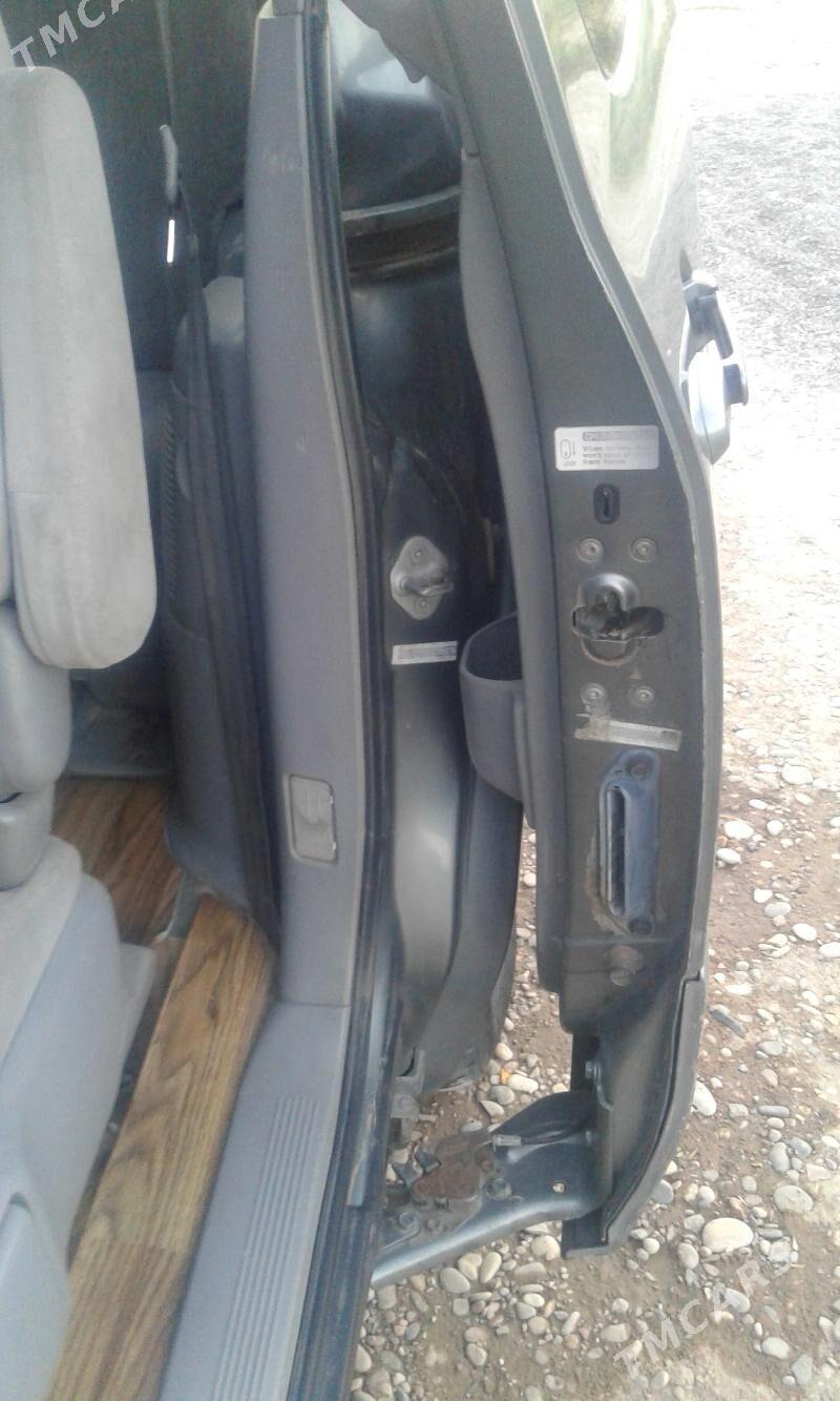 Toyota Sienna 1998 - 125 000 TMT - Şatlyk - img 3