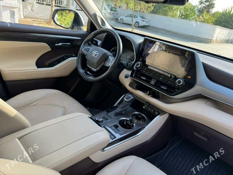 Toyota Highlander 2022 - 810 000 TMT - Ашхабад - img 8