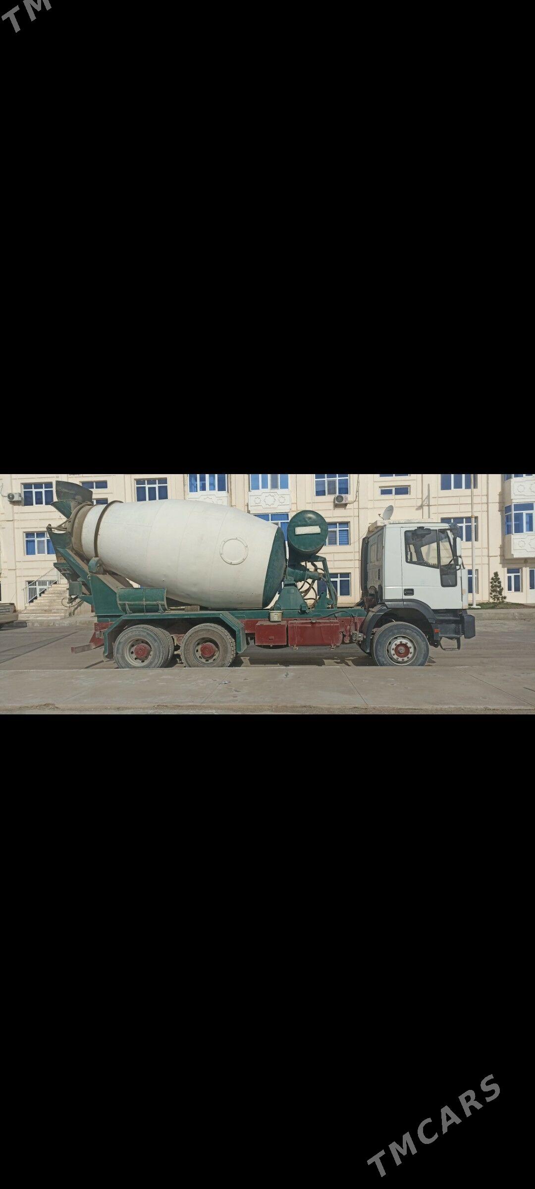Iveco Trakker 2001 - 450 000 TMT - Туркменабат - img 2