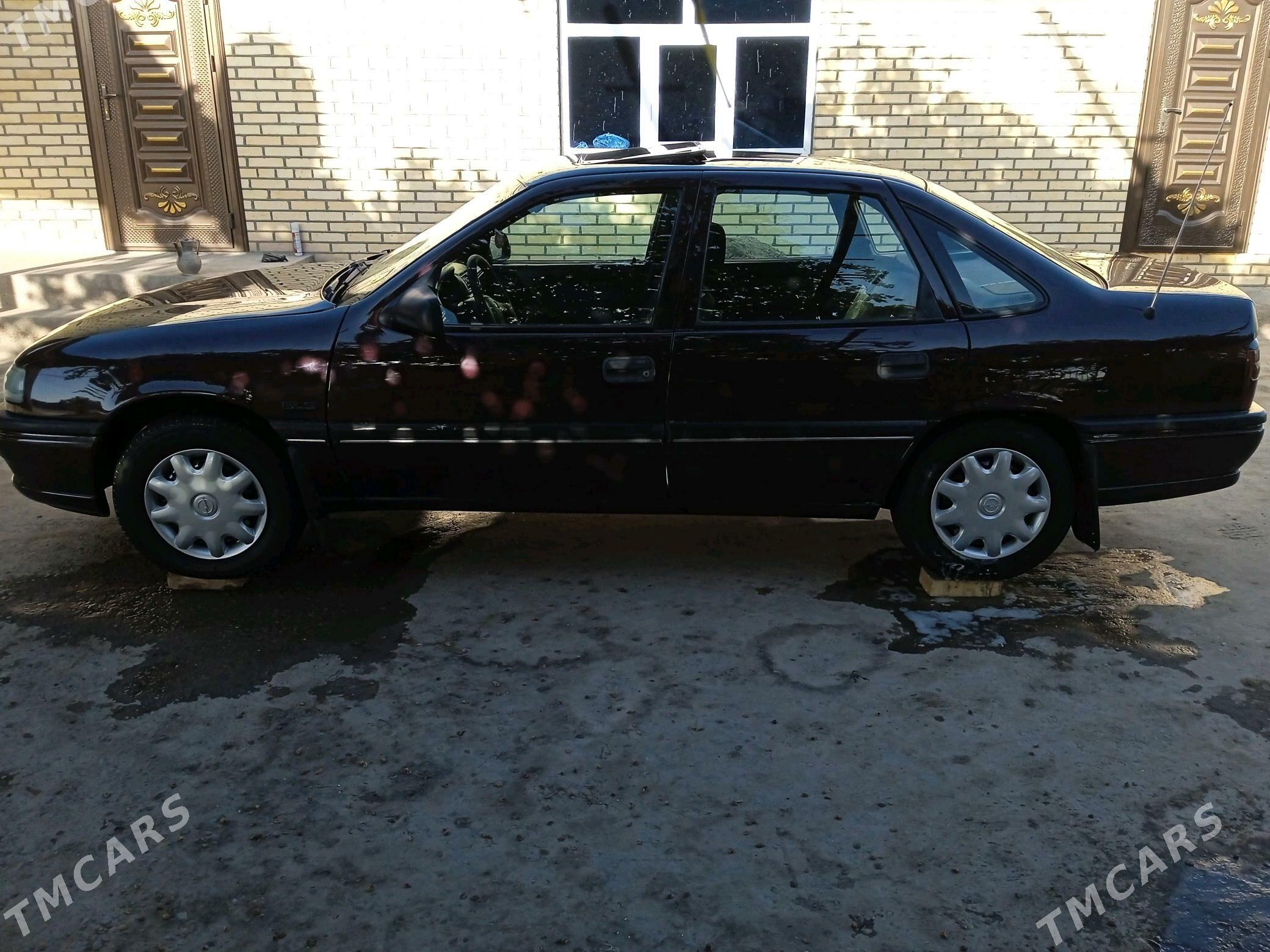 Opel Vectra 1992 - 40 000 TMT - Mary - img 5
