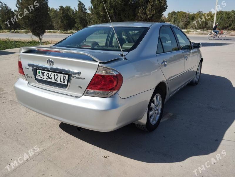 Toyota Camry 2004 - 158 000 TMT - Halaç - img 8