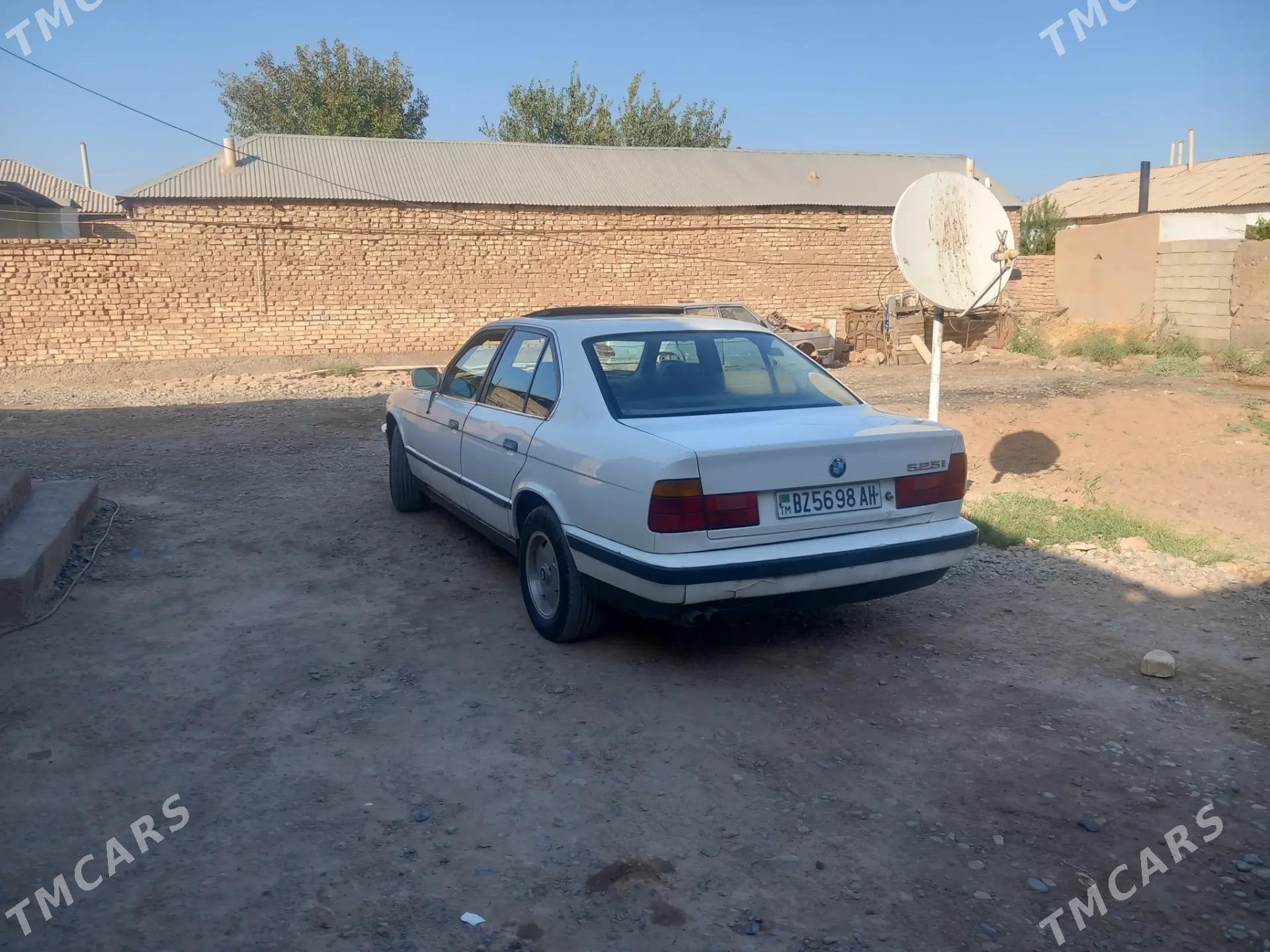 BMW 525 1993 - 45 000 TMT - Теджен - img 3