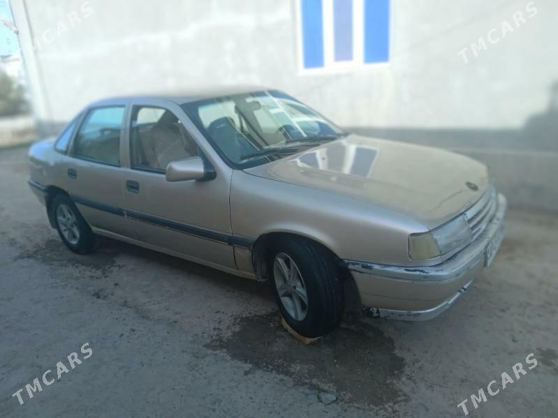 Opel Vectra 1989 - 25 000 TMT - Murgap - img 2