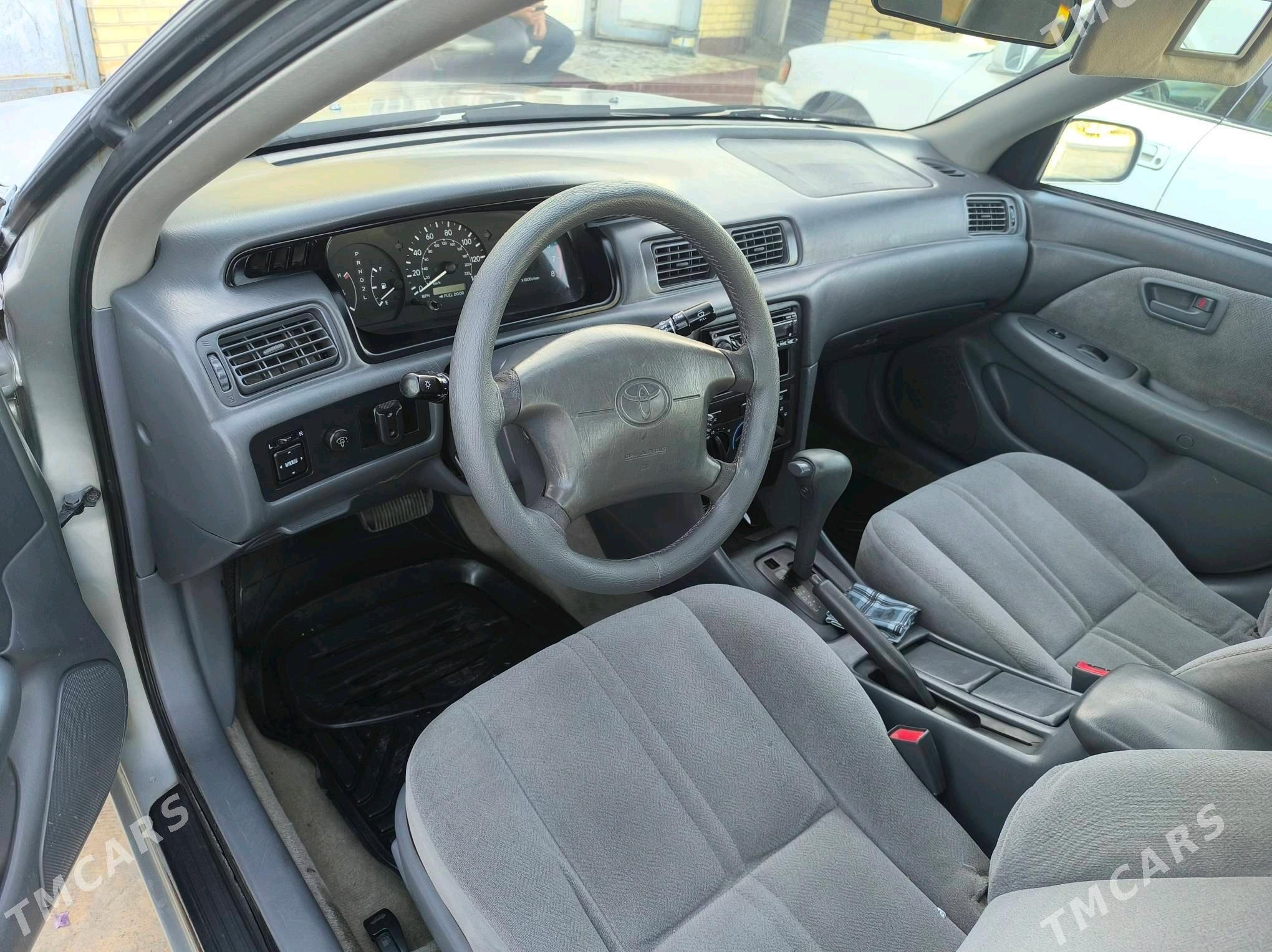 Toyota Camry 2000 - 135 000 TMT - Mary - img 4