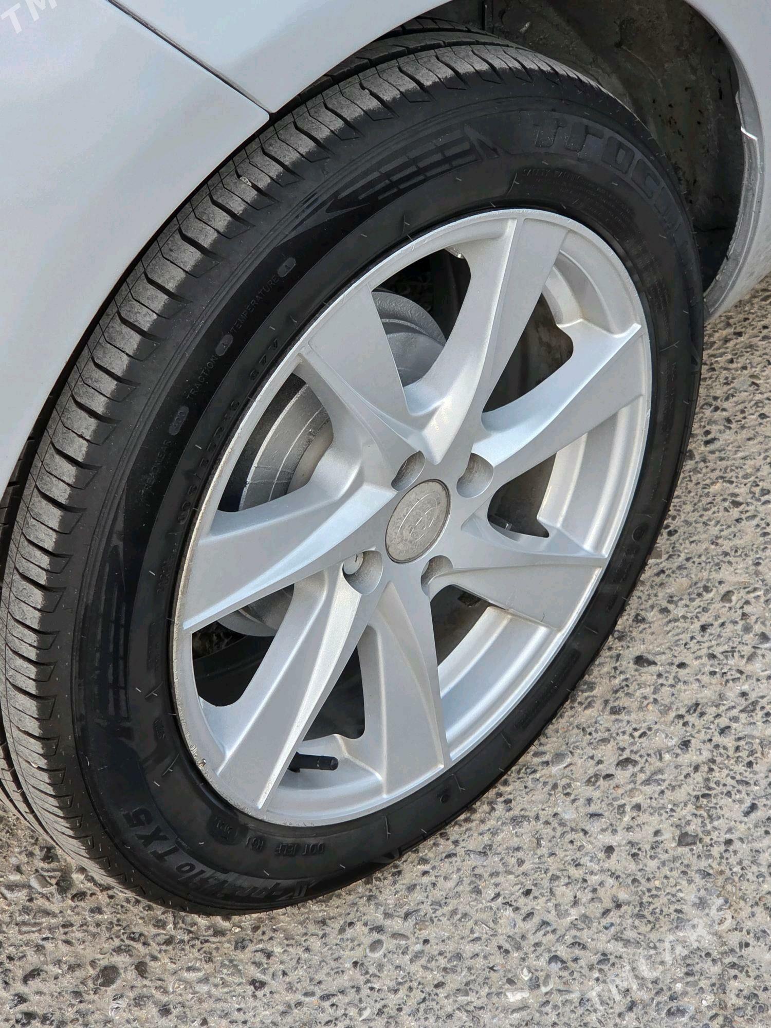 Toyota Yaris 2007 - 125 000 TMT - Aşgabat - img 7