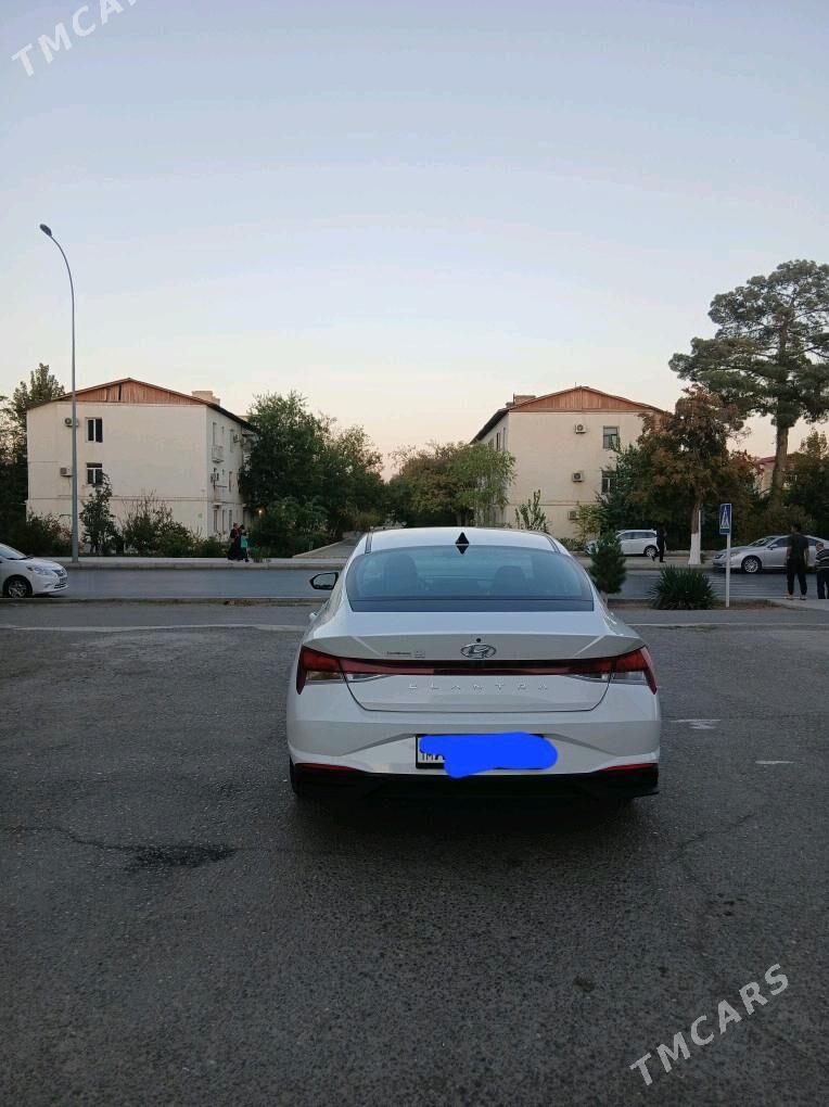 Hyundai Elantra 2021 - 245 000 TMT - 30 мкр - img 7