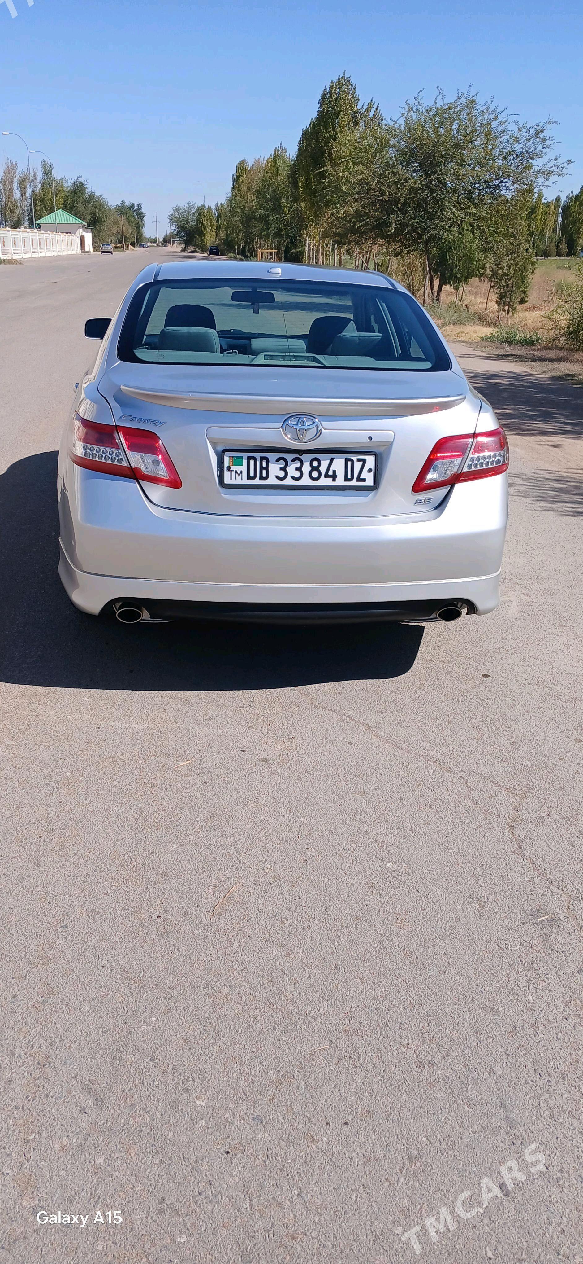 Toyota Camry 2011 - 250 000 TMT - Губадаг - img 9