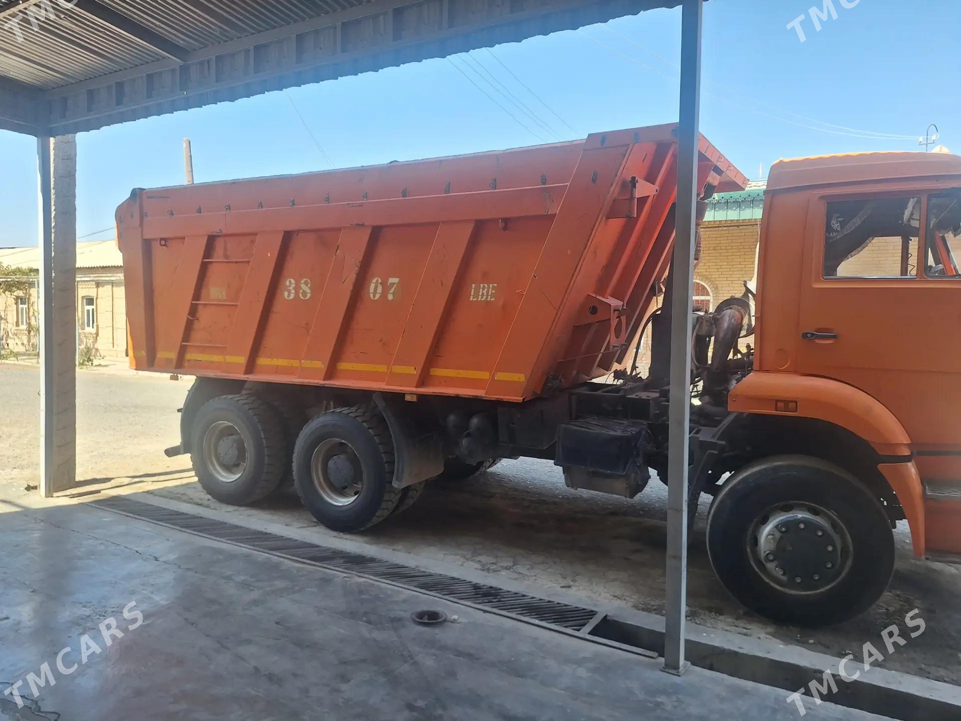 Kamaz 6520 2011 - 400 000 TMT - Türkmenabat - img 3