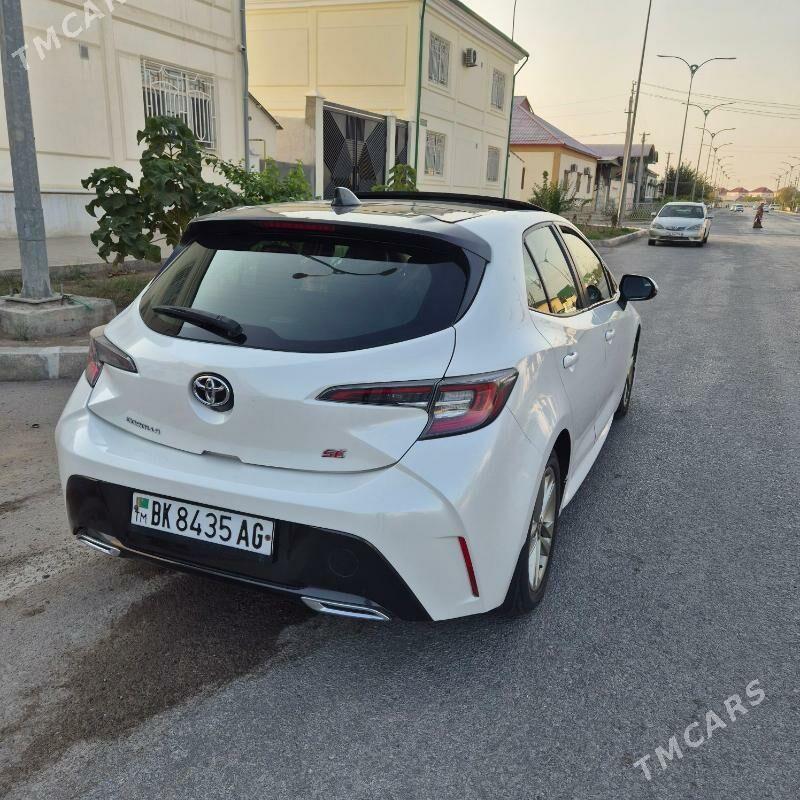 Toyota Corolla 2019 - 200 000 TMT - Бузмеин - img 3