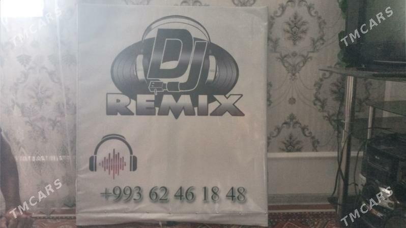 Dj - Sarahs - img 2