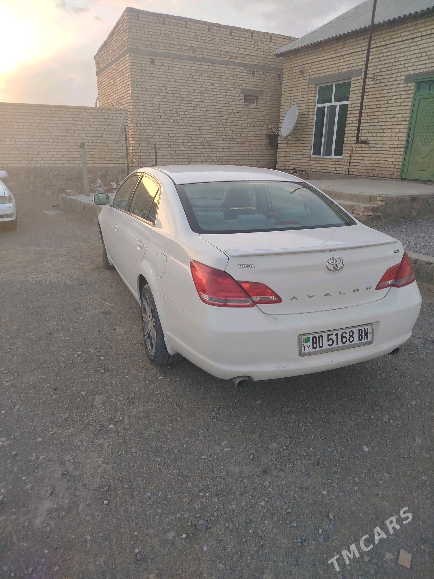 Toyota Avalon 2006 - 160 000 TMT - Bereket - img 4