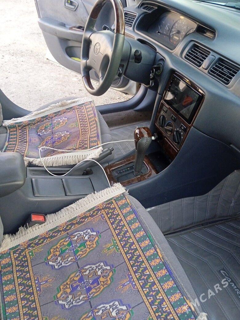 Toyota Camry 2001 - 200 000 TMT - Гызыларбат - img 5