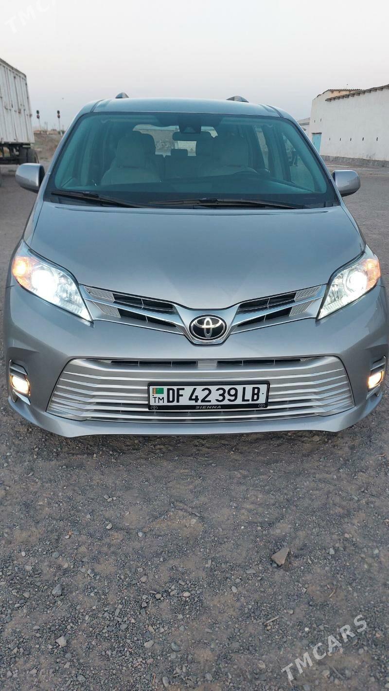 Toyota Sienna 2018 - 390 000 TMT - Köýtendag - img 9