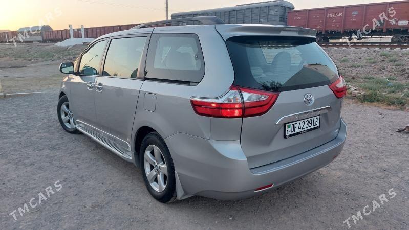 Toyota Sienna 2018 - 390 000 TMT - Köýtendag - img 2