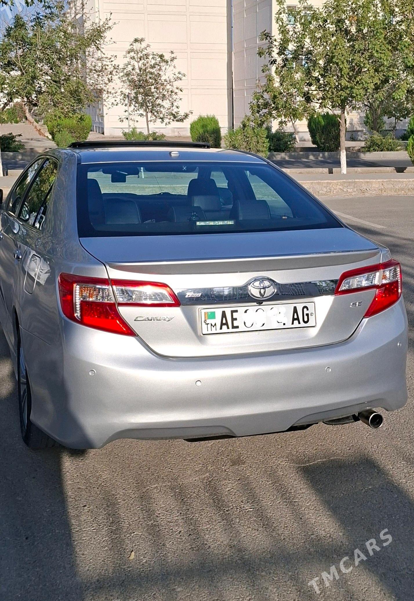 Toyota Camry 2011 - 250 000 TMT - Büzmeýin - img 4