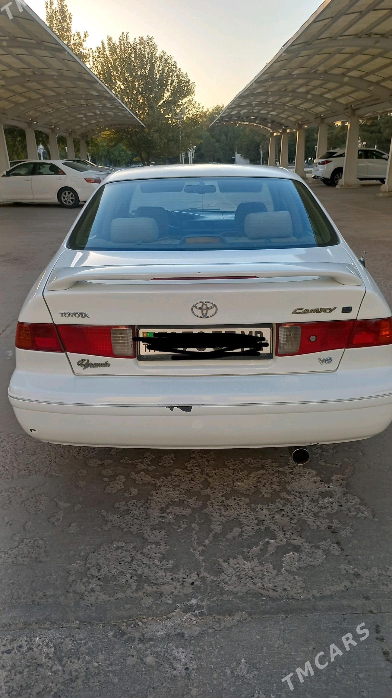 Toyota Camry 2001 - 126 000 TMT - Байрамали - img 4