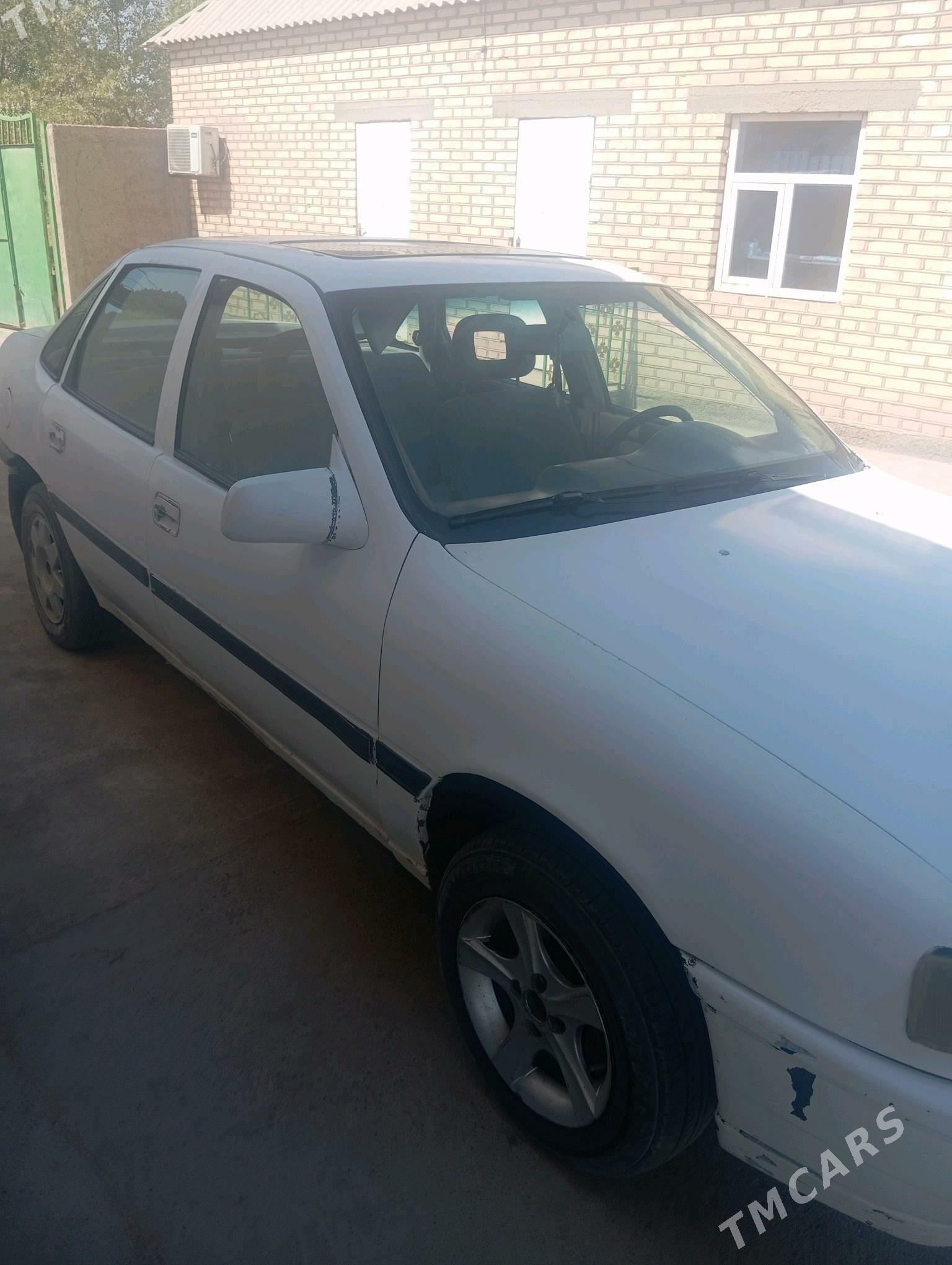 Opel Vectra 1992 - 27 000 TMT - Бабадайхан - img 2