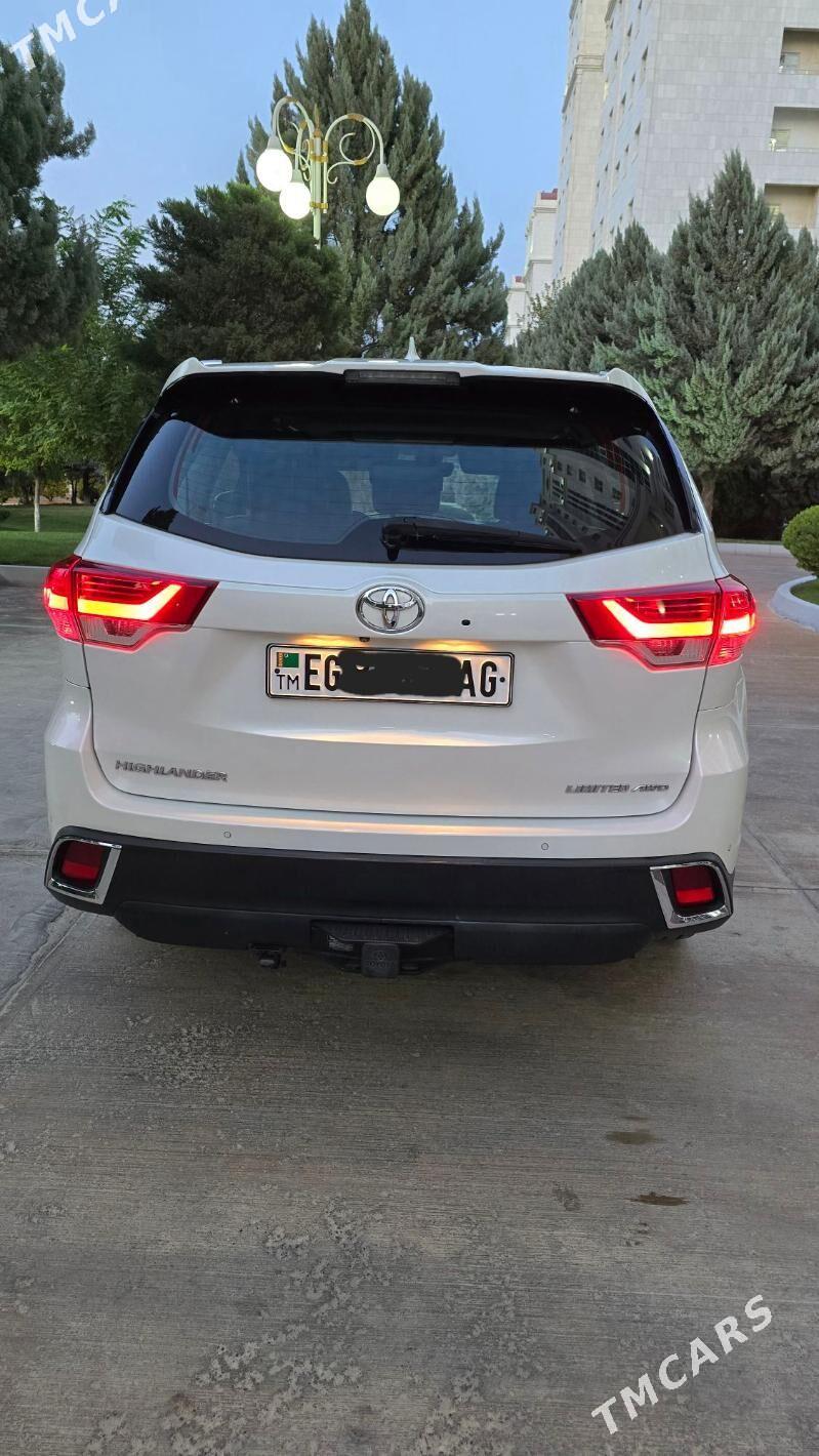 Toyota Highlander 2017 - 550 000 TMT - ул. Подвойского (Битарап Туркменистан шаёлы) - img 9