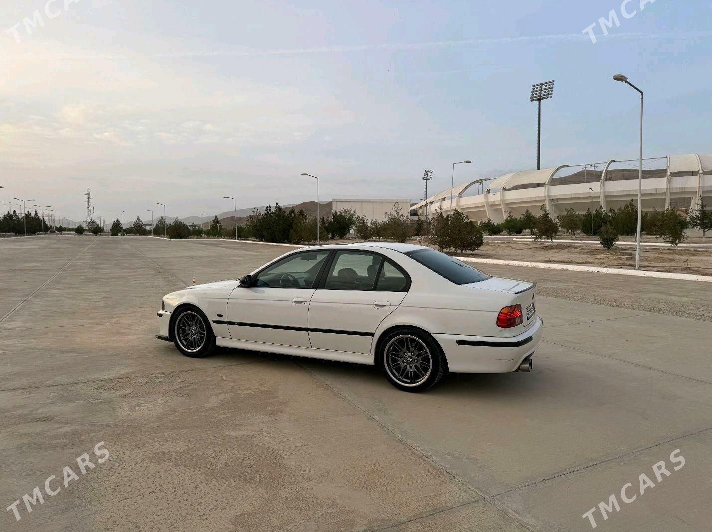 BMW 540 2000 - 135 000 TMT - Балканабат - img 3