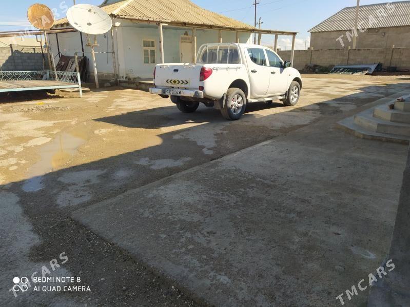 Mitsubishi L200 2007 - 90 000 TMT - Эсенгулы - img 2