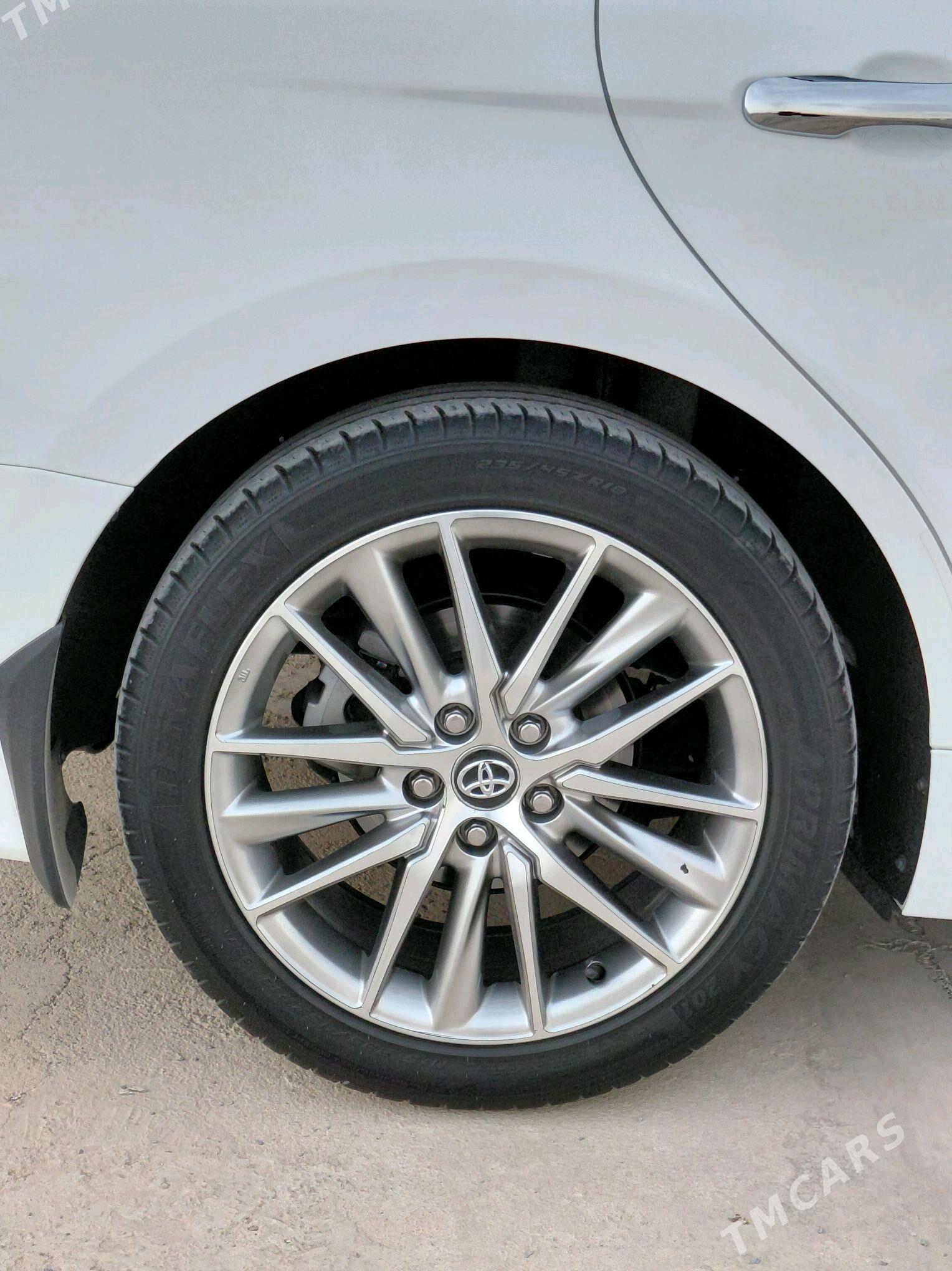 Toyota Camry 2021 - 370 000 TMT - Мир 1 - img 10