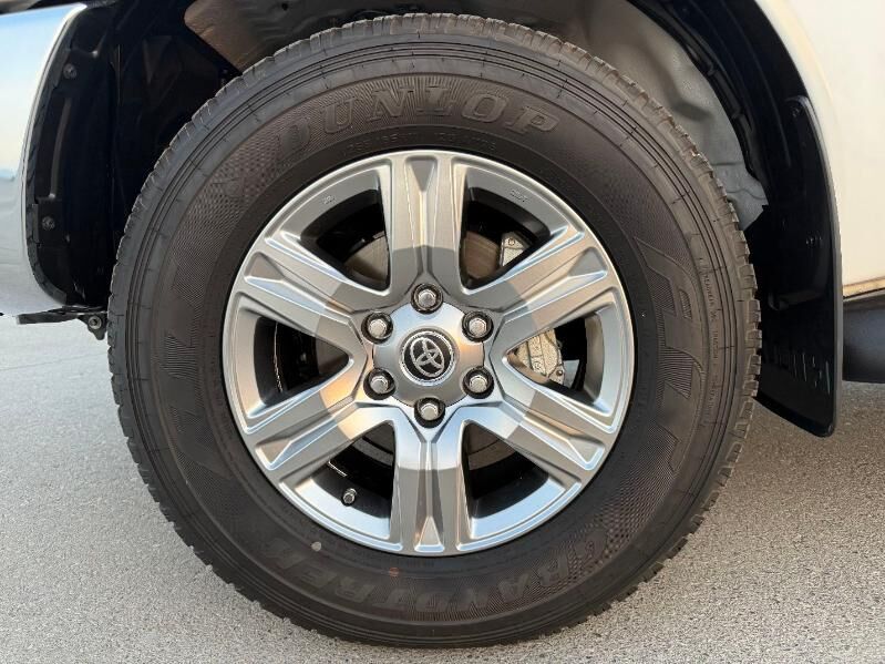 Toyota Hilux 2025 - 675 000 TMT - Ашхабад - img 10